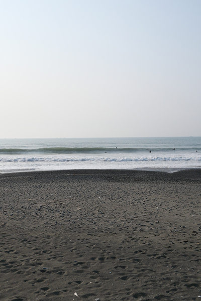 2019/04/19 片浜 波ありました 2019/04/19 7:14 静波(新堤防東側)