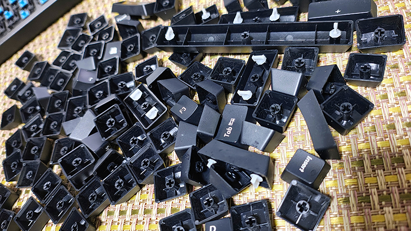 洗ったキーキャップ