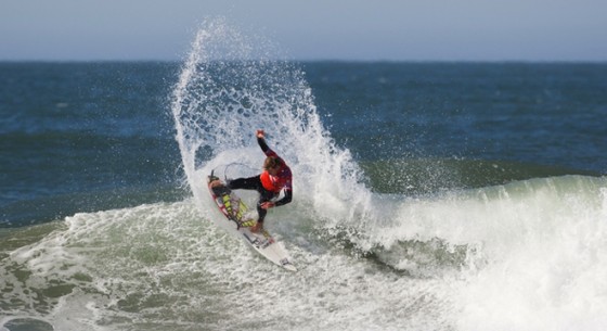 A frontside re-entry tried and tested on the long right hand points of Queensland's Gold Coast. Pic: ASP/Kirstin
