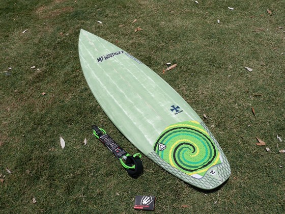 Mt woodgee surfboards SAINTモデル