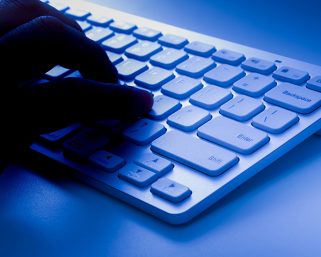 ホームページが乗っ取られておりました